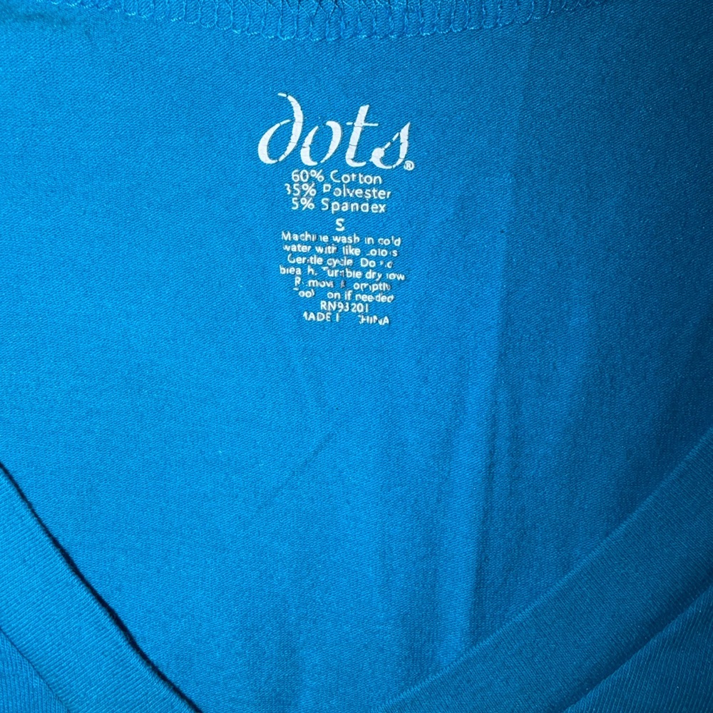 Dots V-Neck Short Sleeve Tees in Plum and Teal - Picture 3 of 5